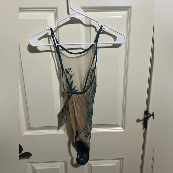 NWT Thistle and Spire Brooklyn Haze Bodysuit - Picture 3 of 4